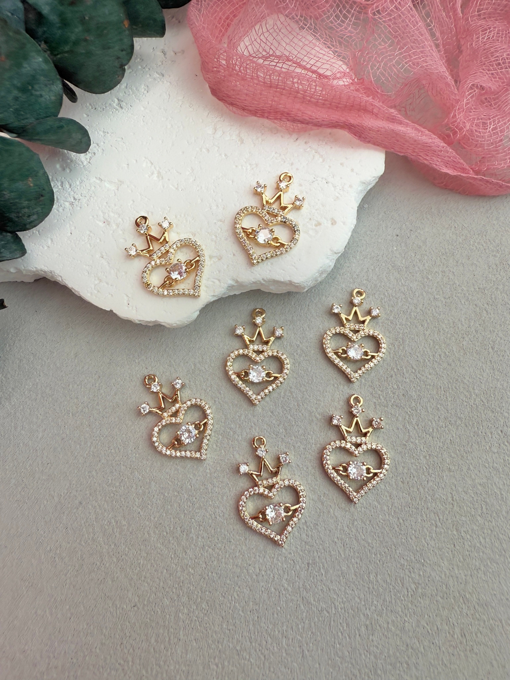 Подвеска «Сердце с короной», позолота 14к с фианитами, 15*24 мм