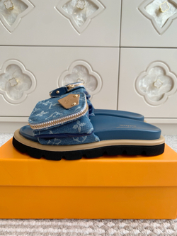 Louis Vuitton Pool Pillow Flat Comfort Mule