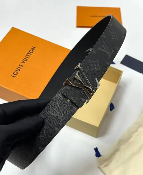 Двухсторонний мужской ремень Louis Vuitton Initiales чёрный