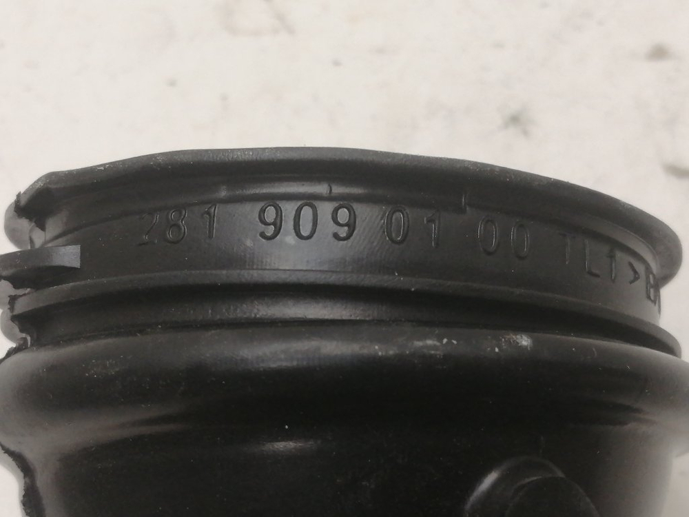 WMD75105BL кт98 Сливной патрубок для стиральной машины Beko 2819090100 б/у