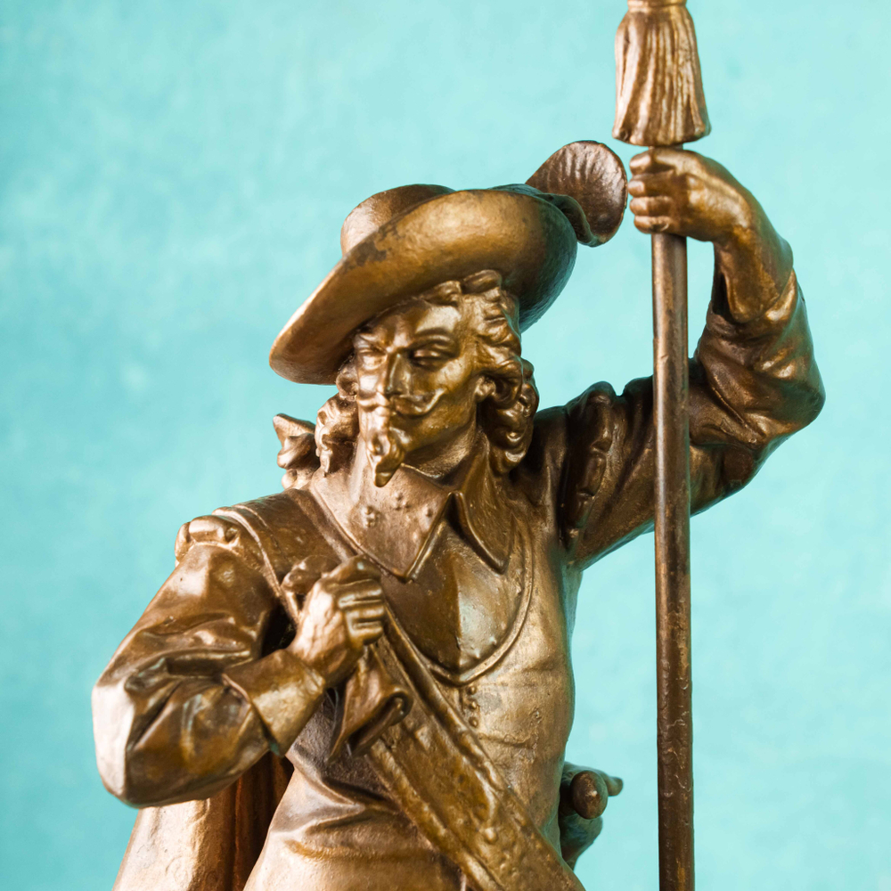 Парные светильники «Пара мушкетёров»