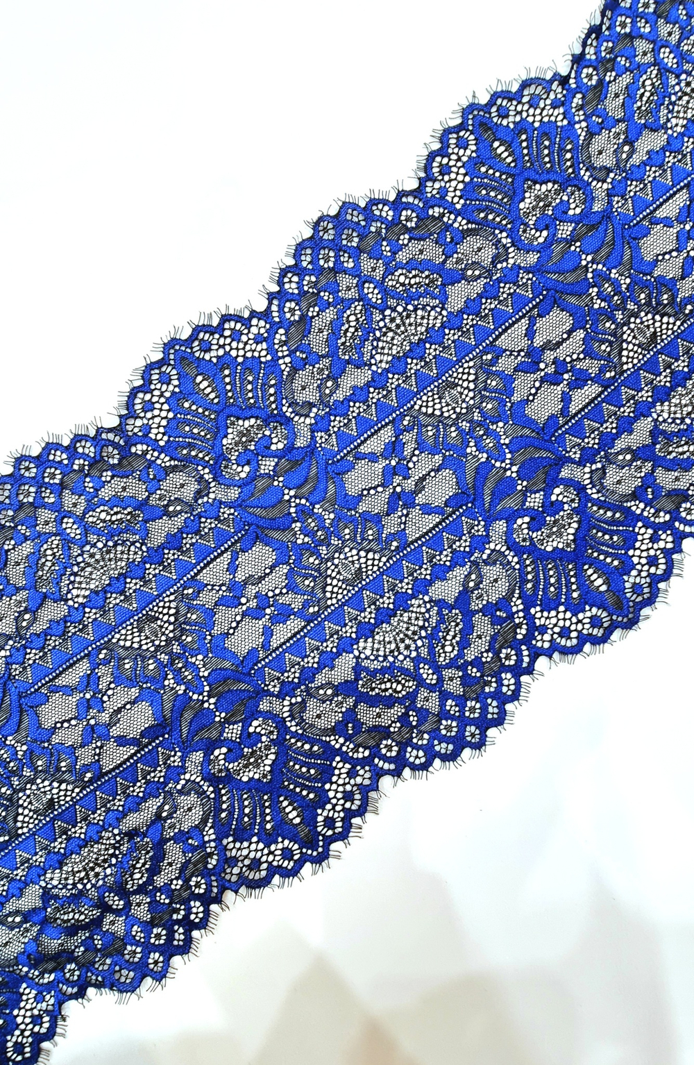 Кружево эластичное синее на чёрном с ресничками К029
