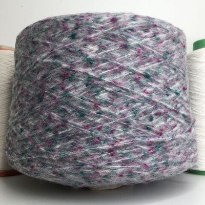 SPLIT - Lineapiu'; 87% меринос extrafine, 13% п/а; 250м/100гр; шнурок наполненный вспушенным мериносом; col. X1014 серый с зелеными и фиолетовыми крапинами; есть мал. бобинка 105, 233,137гр.