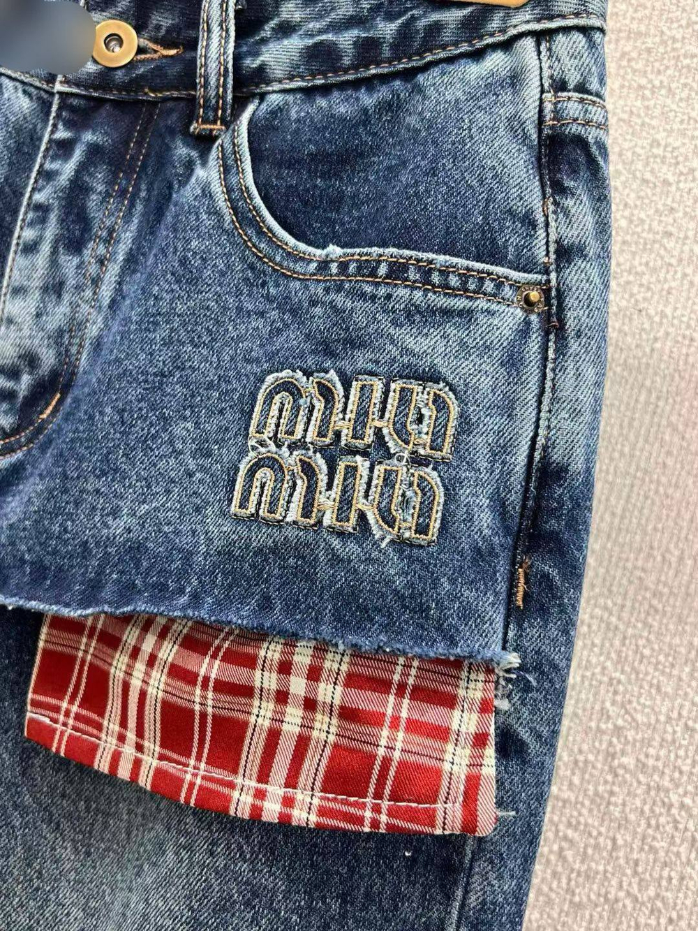 Джинсы MIU MIU