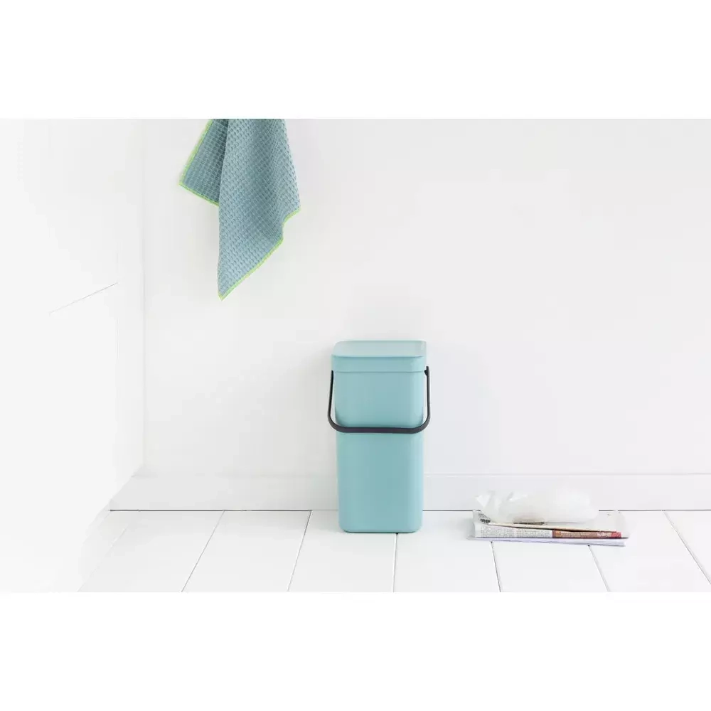 Brabantia - Контейнер для мусора Sort &amp; Go 12л мятный / артикул   109744  / GTIN 8710755109744