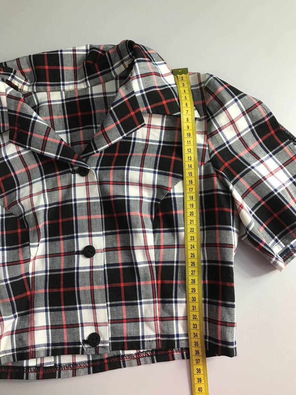 Рубашка стильная, укороченная модель 40-42 размер