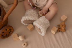 Детские пинетки из натуральной овчины