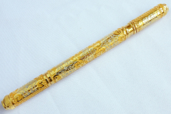 Подарочная ручка с колпачком