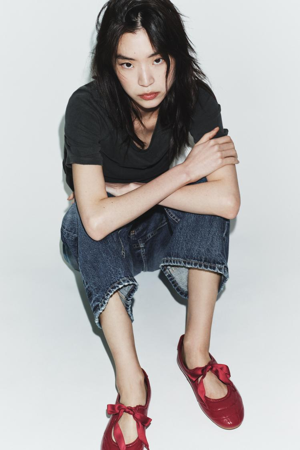 ZARA СПОРТИВНЫЕ БАЛЕТКИ С БАНТОМ, КРАСНЫЙ