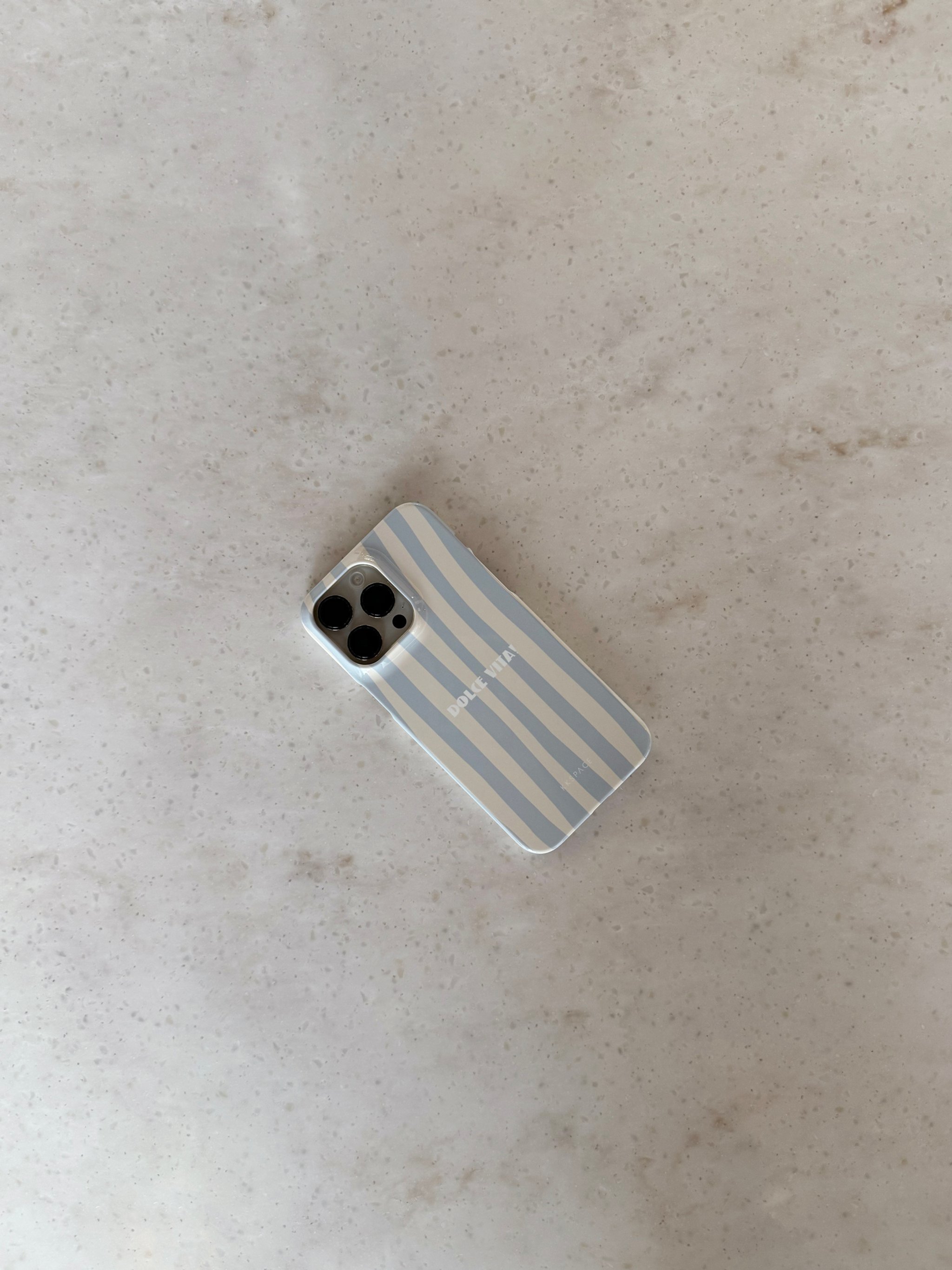 Чехол DOLCE VITA для iPhone