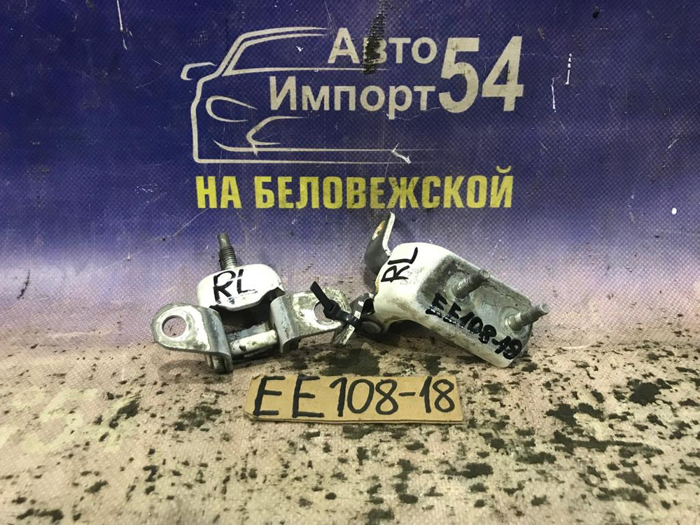 Петля двери задней левой TOYOTA COROLLA 1993