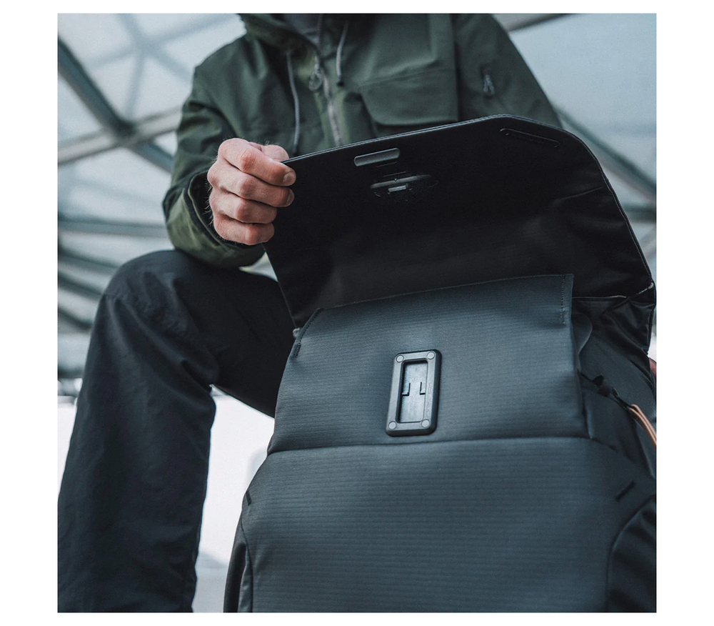 Рюкзак PGYTECH OneGo 2 Backpack 20L, цвет: Pine Green