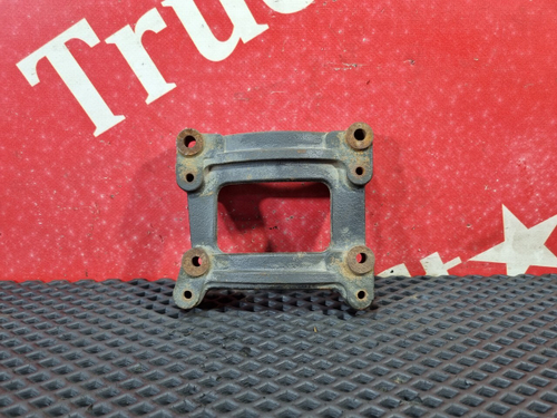 Кронштейн компрессора кондиционера 2018г