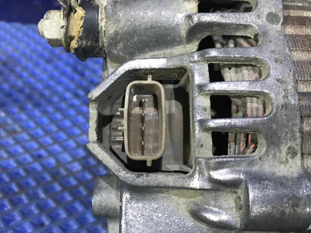 Генератор MITSUBISHI LANCER 2002