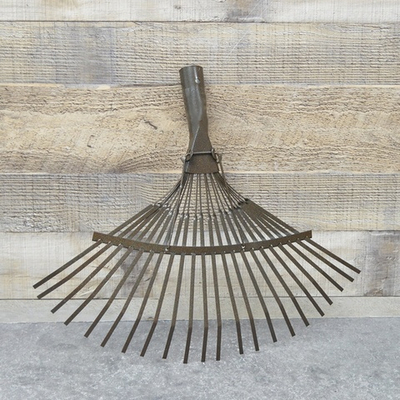 Грабли веерные 22-ти зубые пластинчатые большие, порошковая окраска