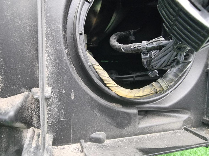 Фара правая Audi Q5 2 80A (2017-2020) LED