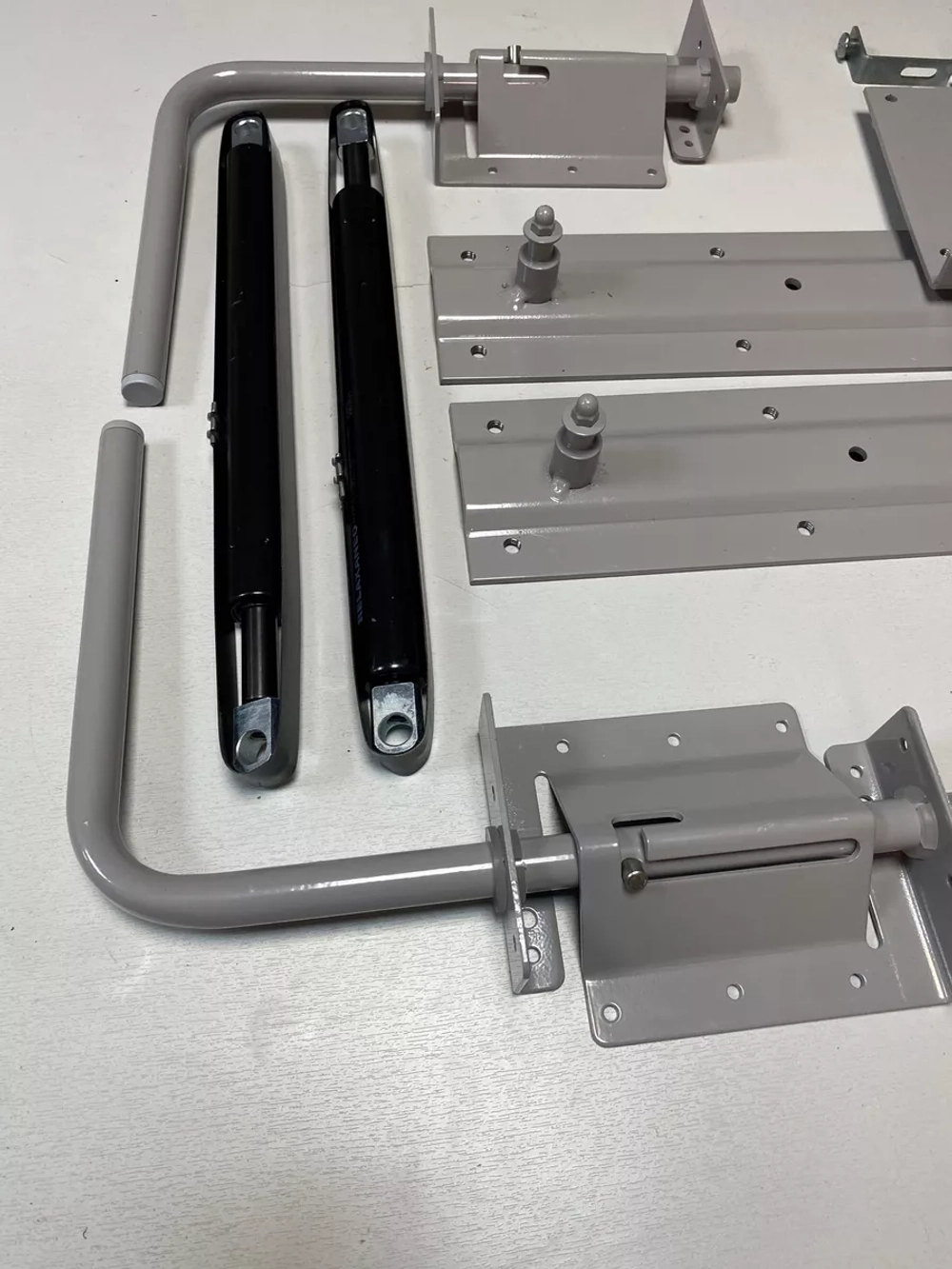 Механизм шкаф-кровать с опорными ногами и 2 газлифтами 2000N