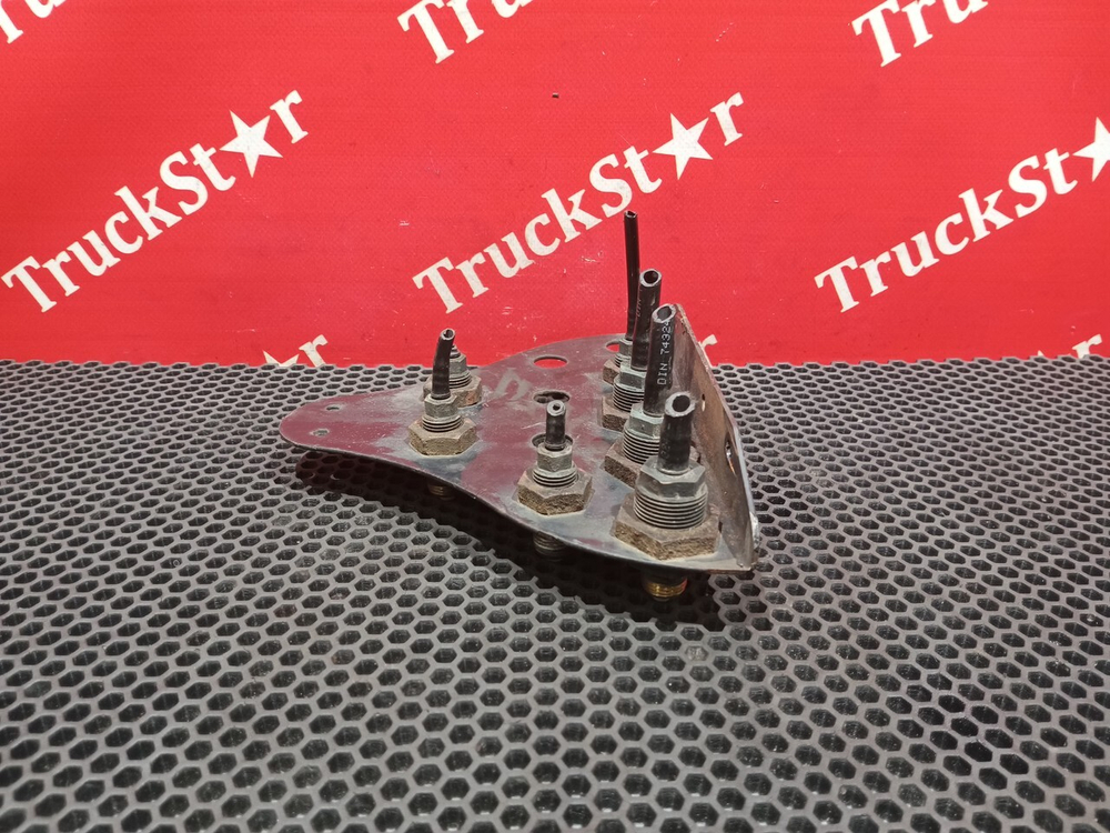 Кронштейн трубок