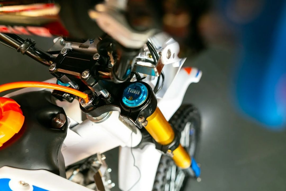 Питбайк MOTAX MX 125 (17/14) черный-белый-красный