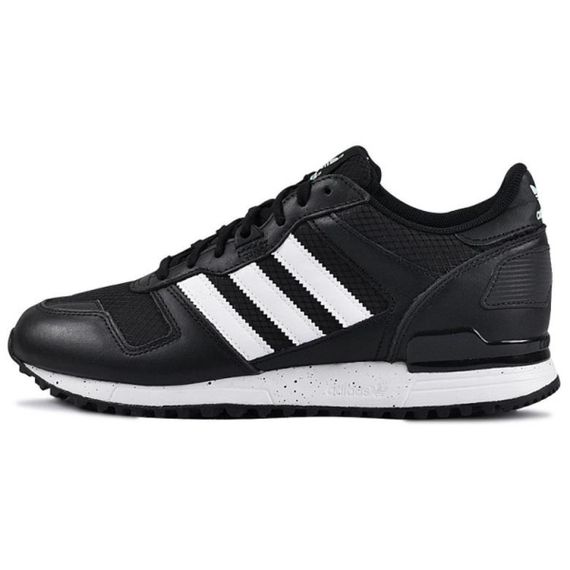Кроссовки adidas originals ZX 700 - самая популярная модель в мире.