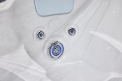 Гидромассажный спа-бассейн Victoria Star VS-404C для троих человек