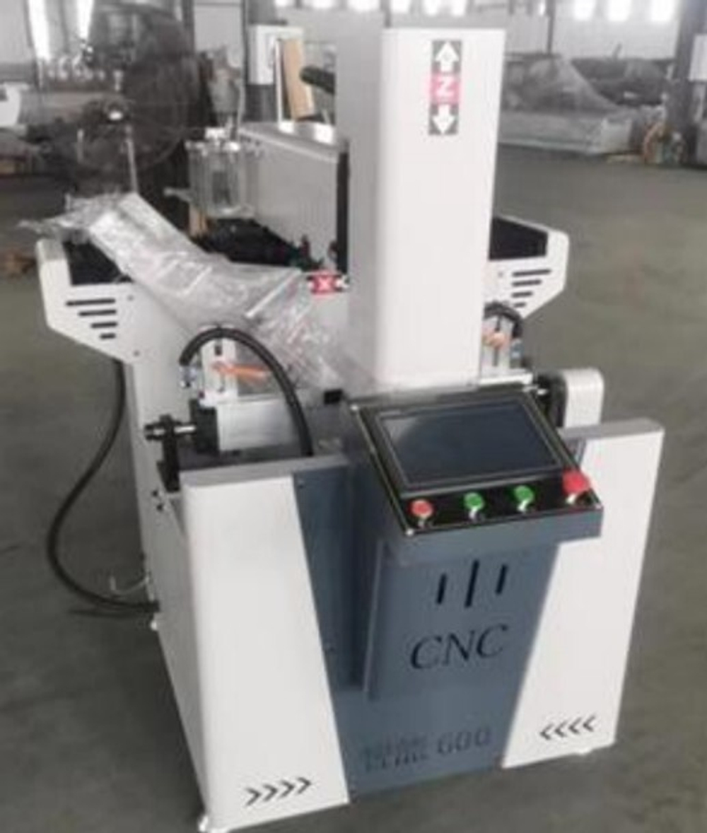 Фрезерный станок с ЧПУ для обработки алюминия CNC-600