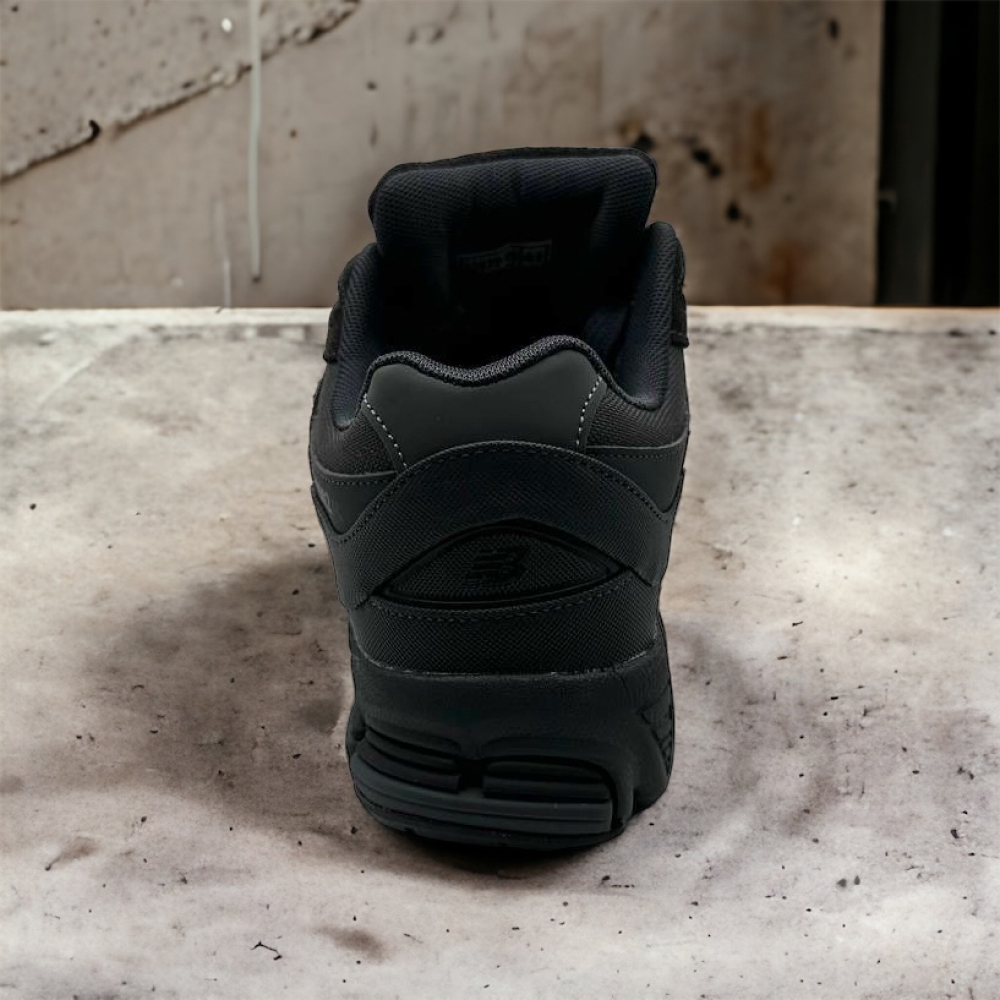 New Balance 2002R Winter • Dark Gray