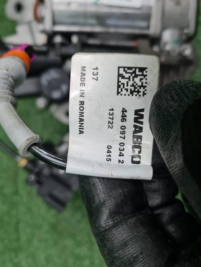 Компрессор пневмоподвески Zeekr 001 (2021-н.в.)