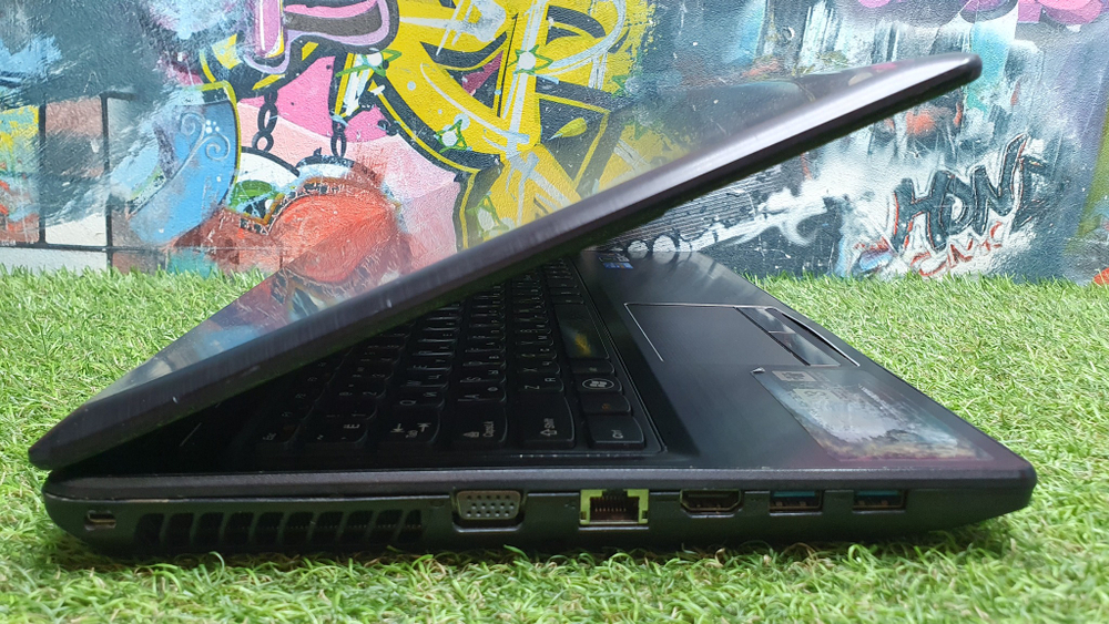 Ноутбук lenovo i3/4Gb/GT 630M 2Gb