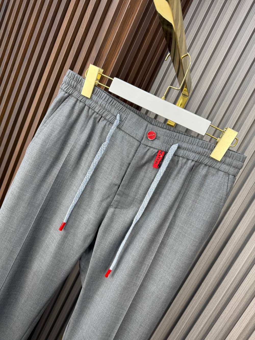 Костюм Kiton