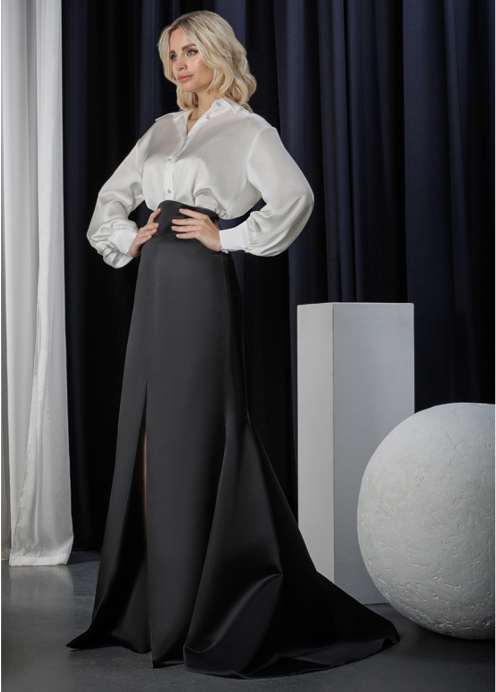 26-01-24 SS Юбка в пол с разрезом чёрная