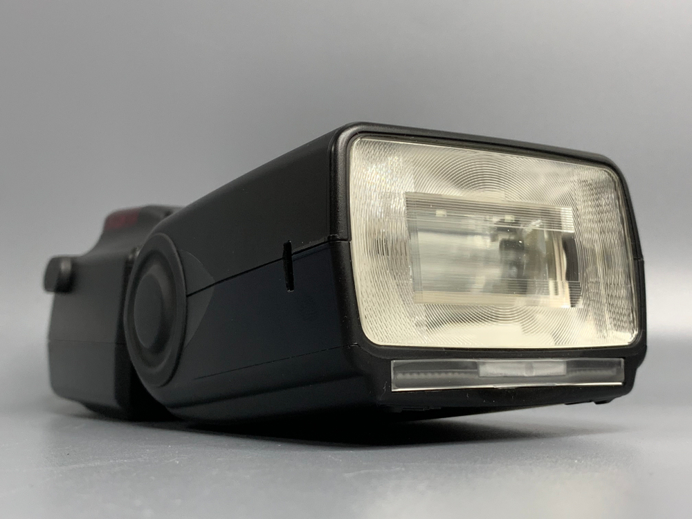 Nikon Speedlight SB-900