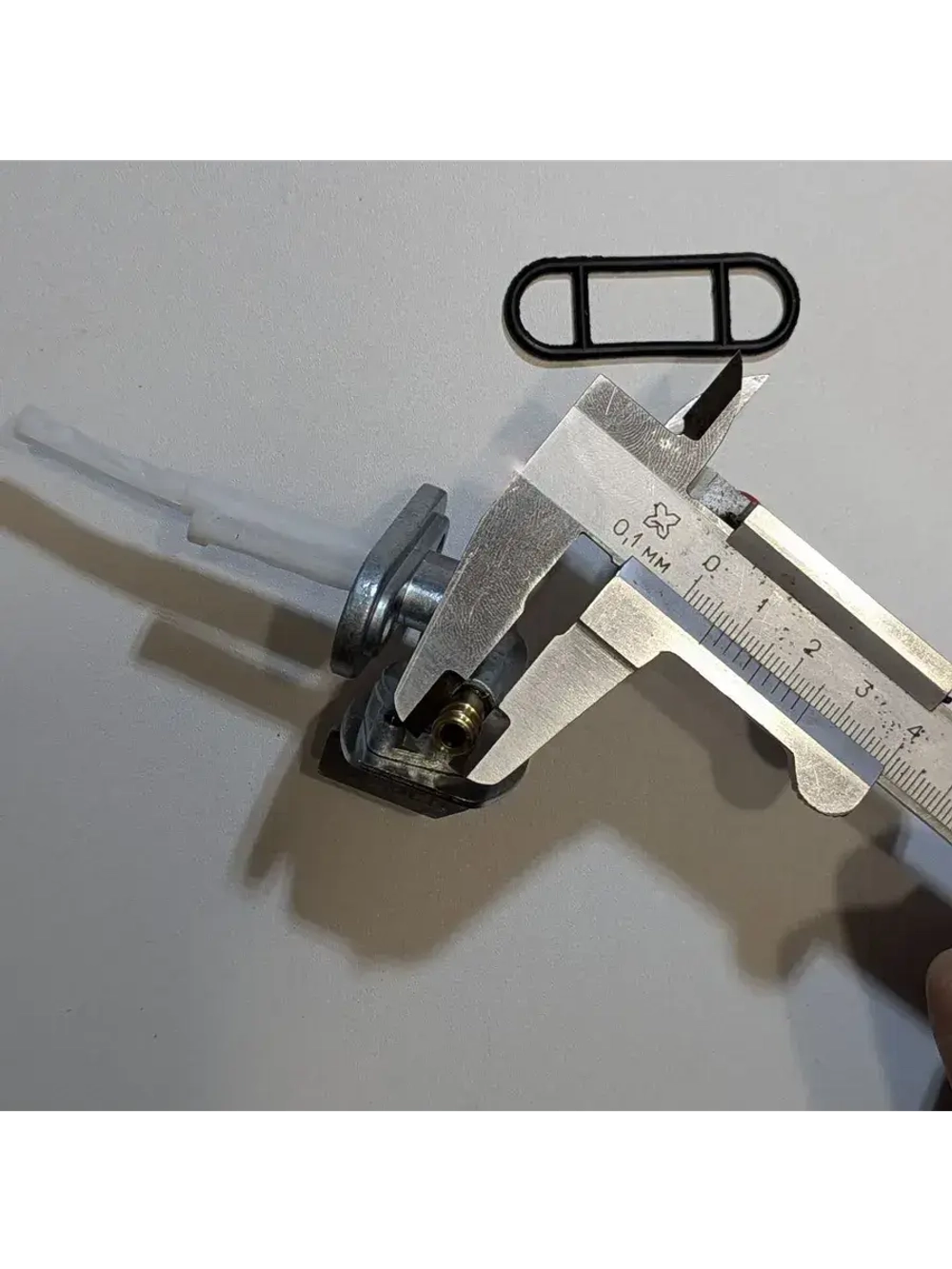 Бензокран KAYO Т2,Т4,Т6 в бак штуцер 6мм