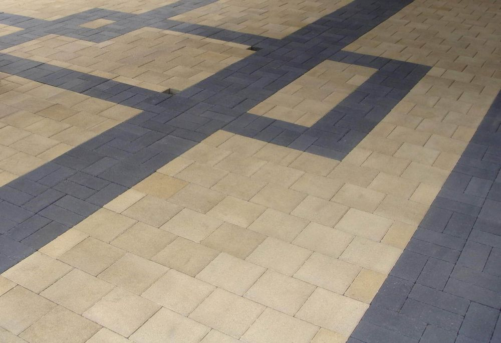 Гранитная тротуарная плитка КВАДРАТ - Б.1.К.6 Гранит Желтый с черным