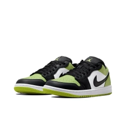 Женские кроссовки Air Jordan 1 Low SE 'Vivid Green Snakeskin' DX4446-301