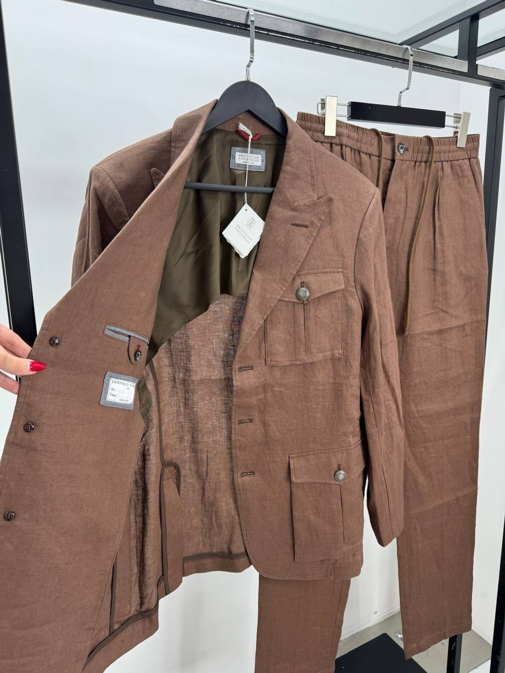 Льняной костюм Brunello Cucinelli