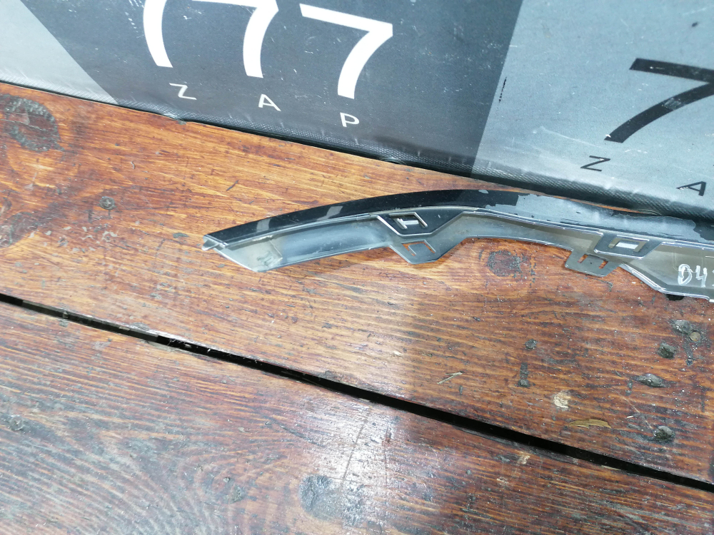 Молдинг переднего бампера левый Hyundai Tucson 4 (NX4) 20-нв Б/У Оригинал 86595N9010