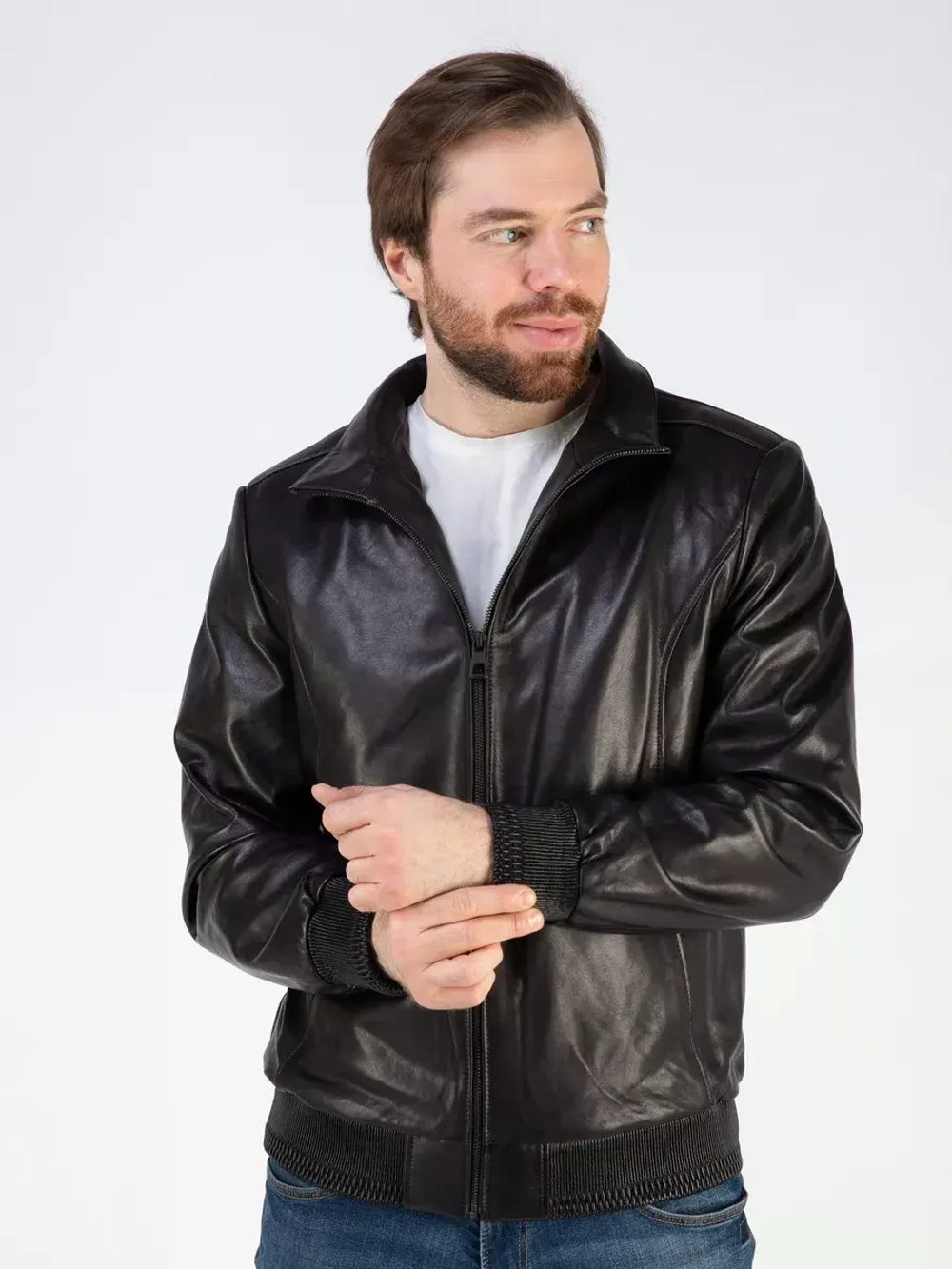 Кожаная куртка демисезонная с капюшоном