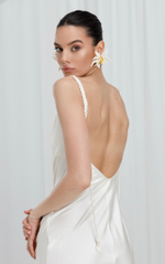 Платье с разрезом Косы