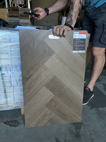 SPC ламинат I-Floors Herringbone - Дуб Танами