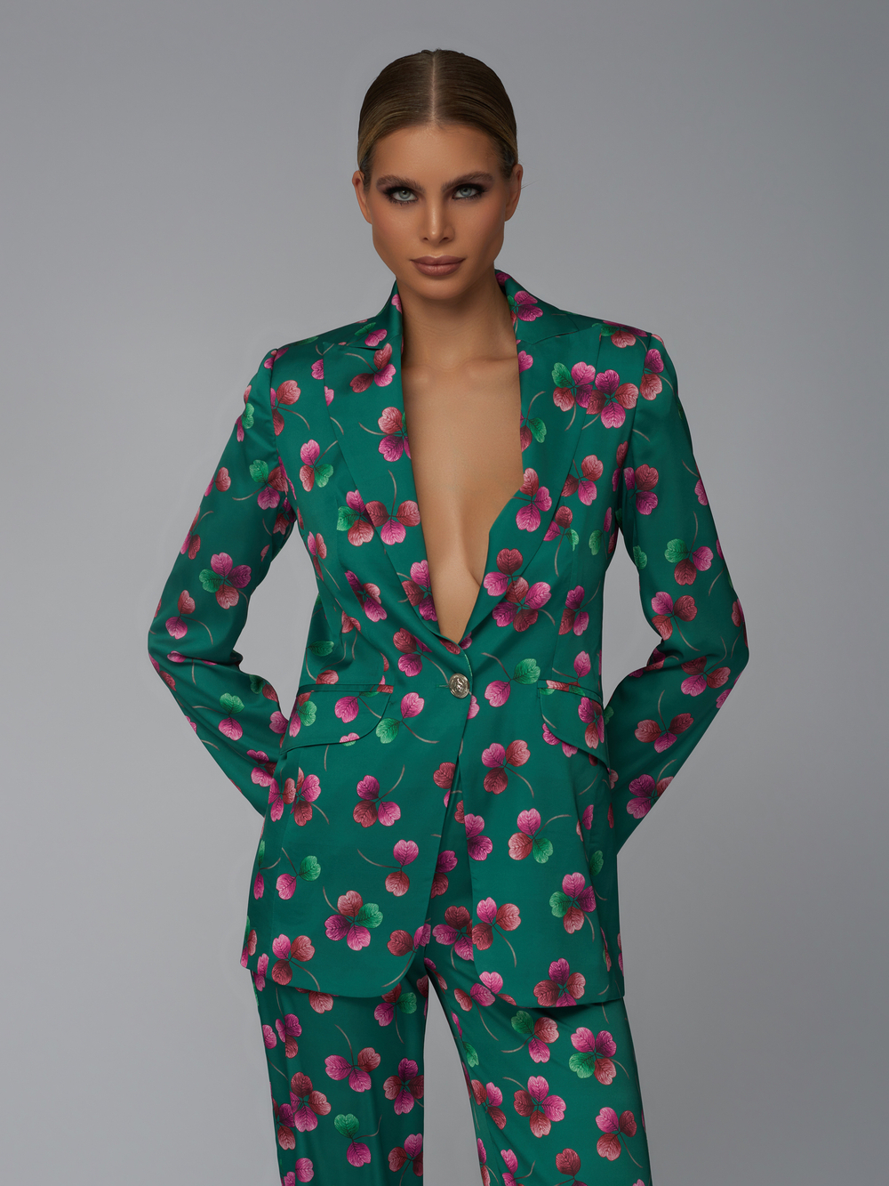 Зёленый пижамный костюм