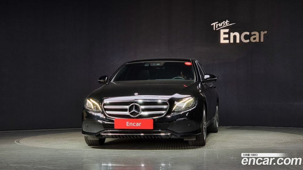 Mercedes-Benz E-Class W213 E300 Avangarde (10.2019)