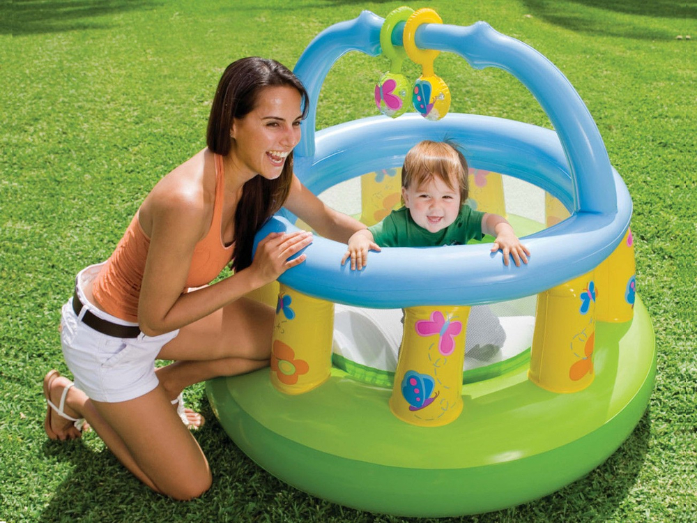 Надувной манеж 130х104см