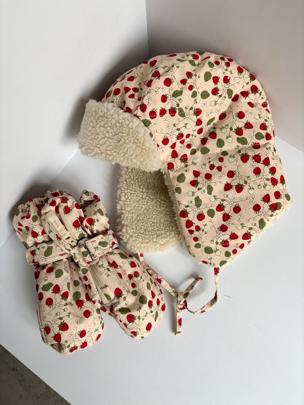 Шапка и варежки Konges Slojd, 116