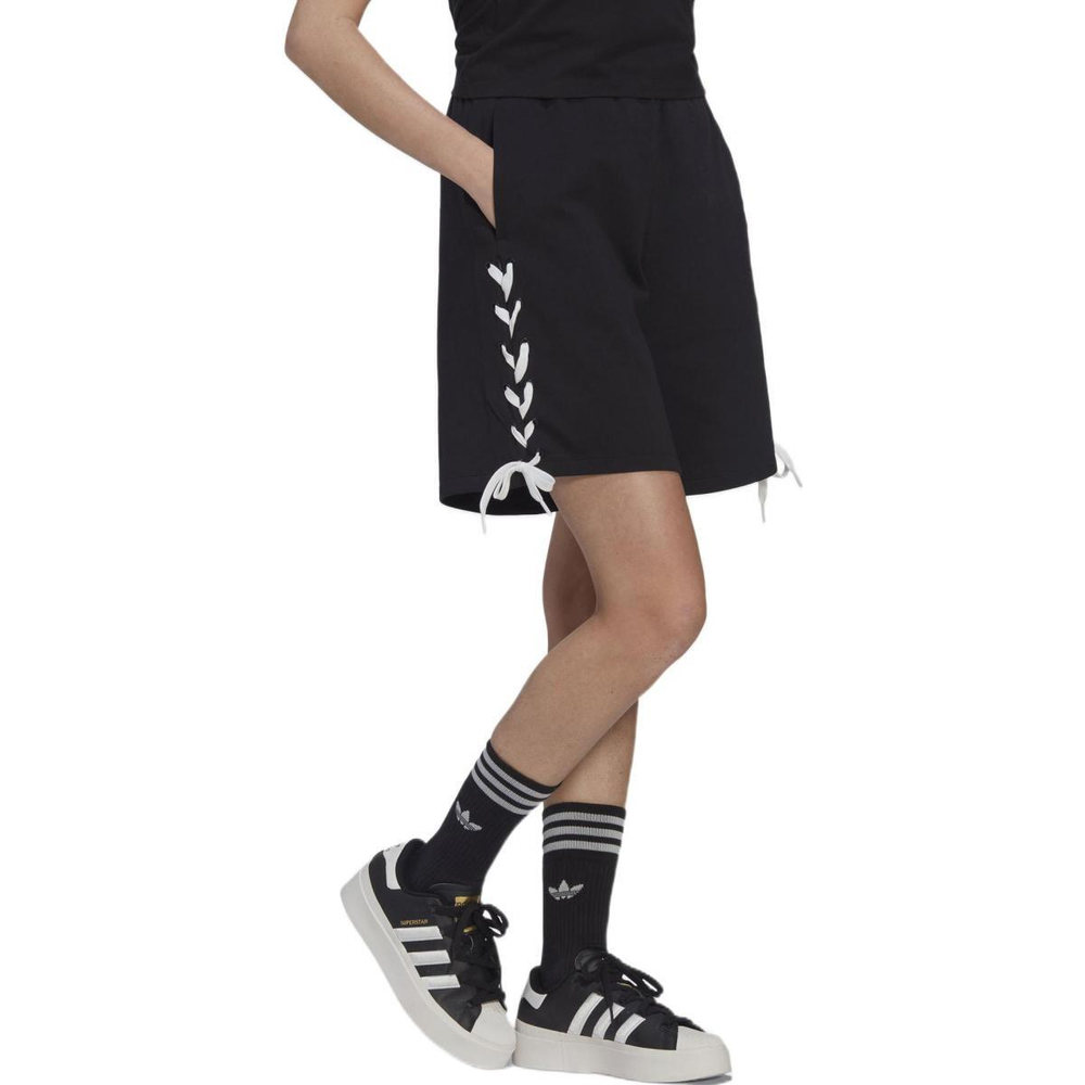 Шорты Adidas originals, HS2602