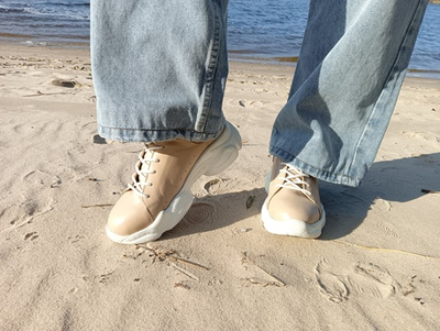 Кроссовки женские из натуральной кожи