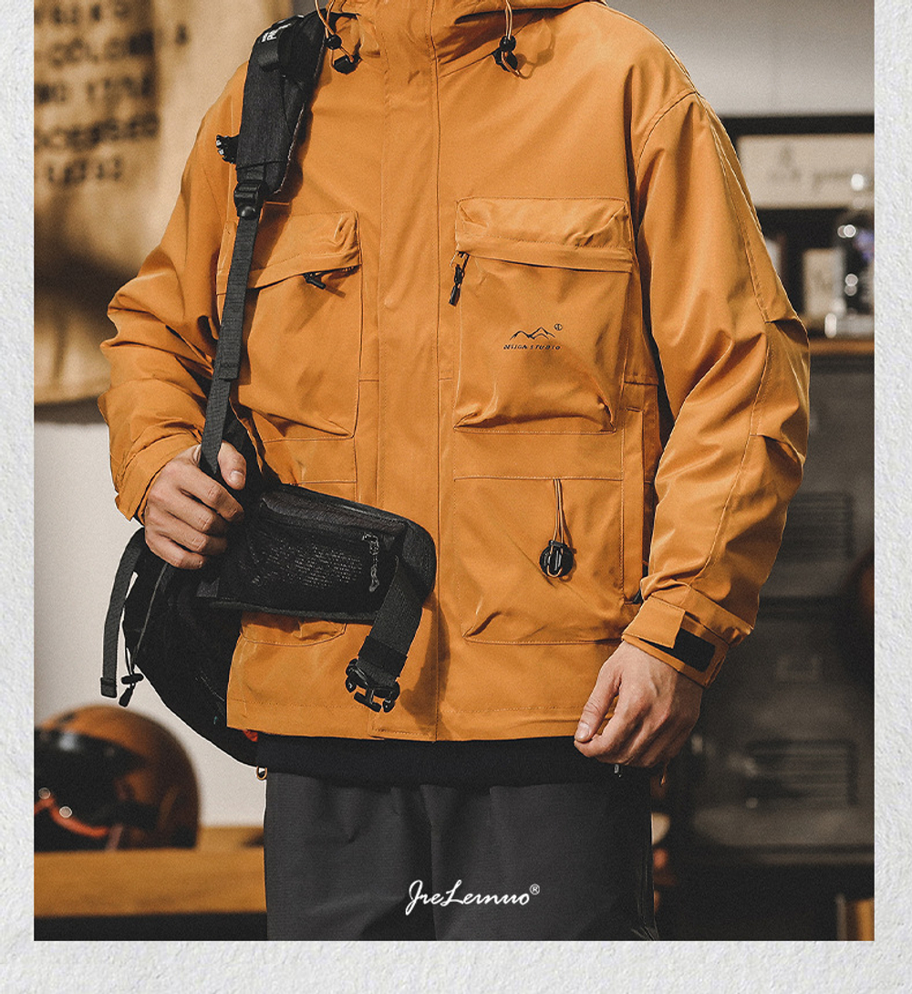 Американская функциональная куртка с капюшоном и множественными накладными карманами