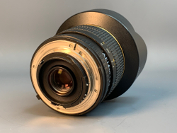 Samyang 14mm f/2.8 ED AS IF UMC Nikon F царапины на передней линзе