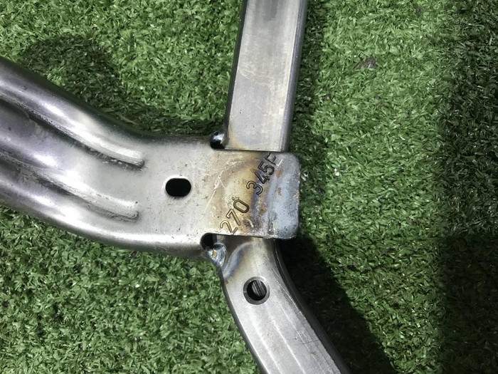 Петля крышки багажника правая Renault Logan 1 (2004-2015)