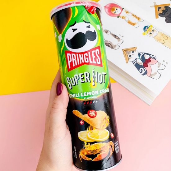 Чипсы Pringles Xhilli Lemon Crab со вкусом краба с лимоном и перцем чили, 110 г (Китай)